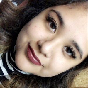 Meet your Posher, Sandy